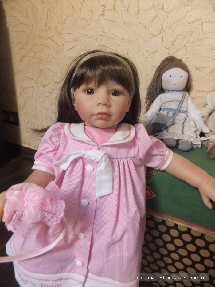 Ларочка в своём аутфите