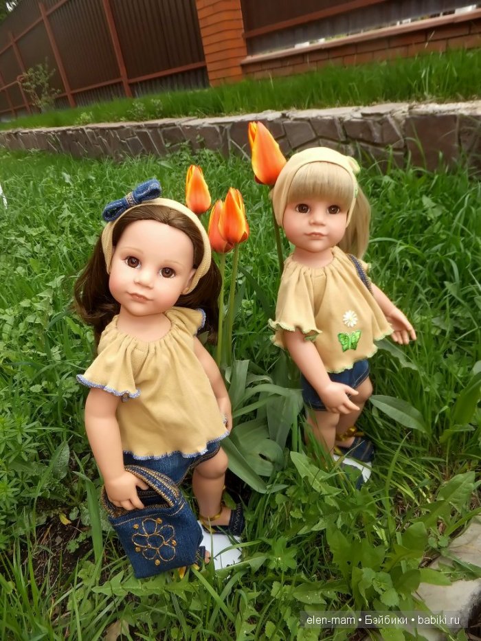 Девочки и оранжевые тюльпаны