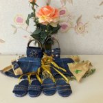 Джинсовые юбочки, джинсовые босоножки, джинсовые сумочки и немного трикотажа)