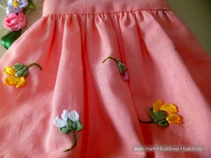 Цветочки на платье