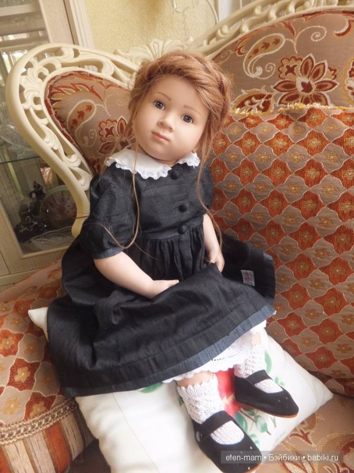 И такая милая...)