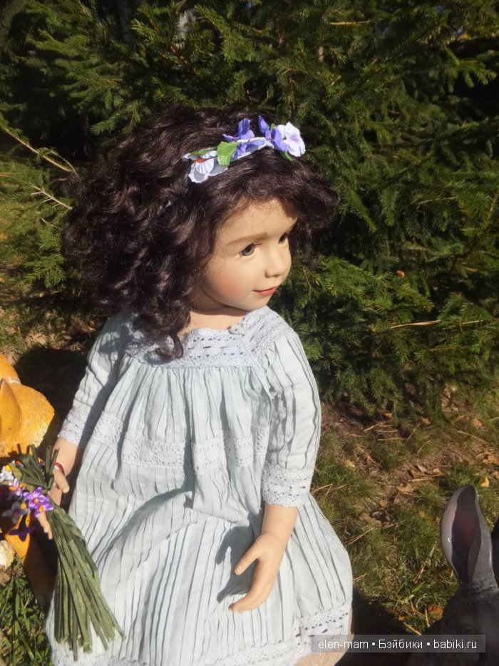 Мирочка-Феечка, крупно, сбоку