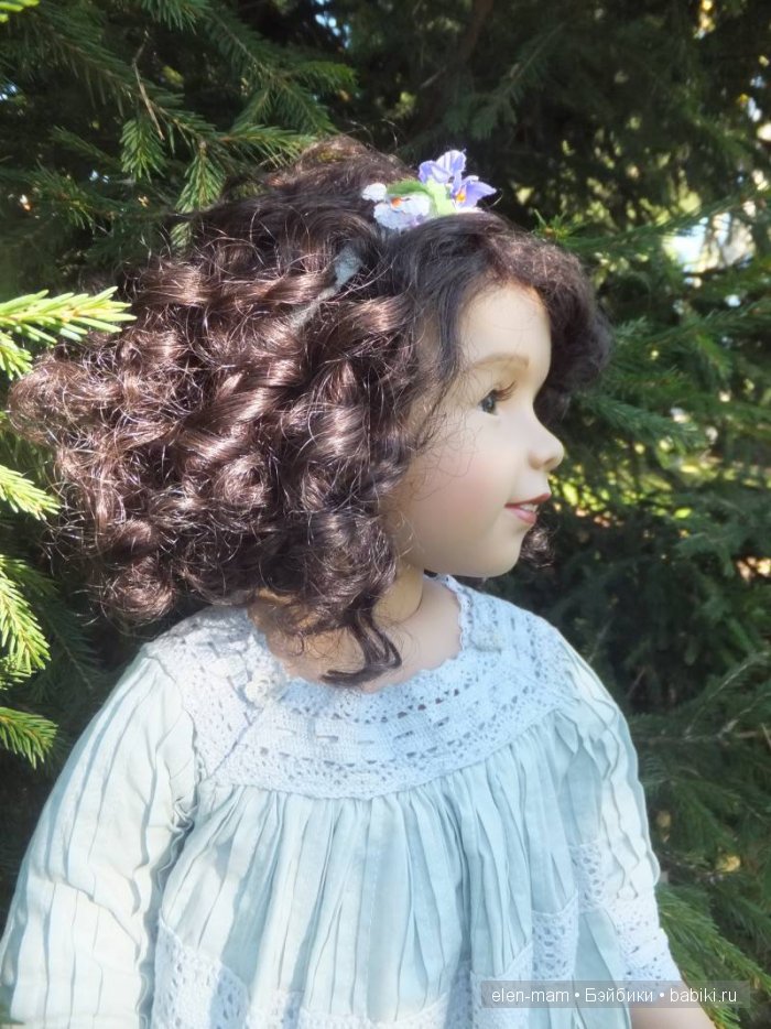 Портрет, профиль, кудри