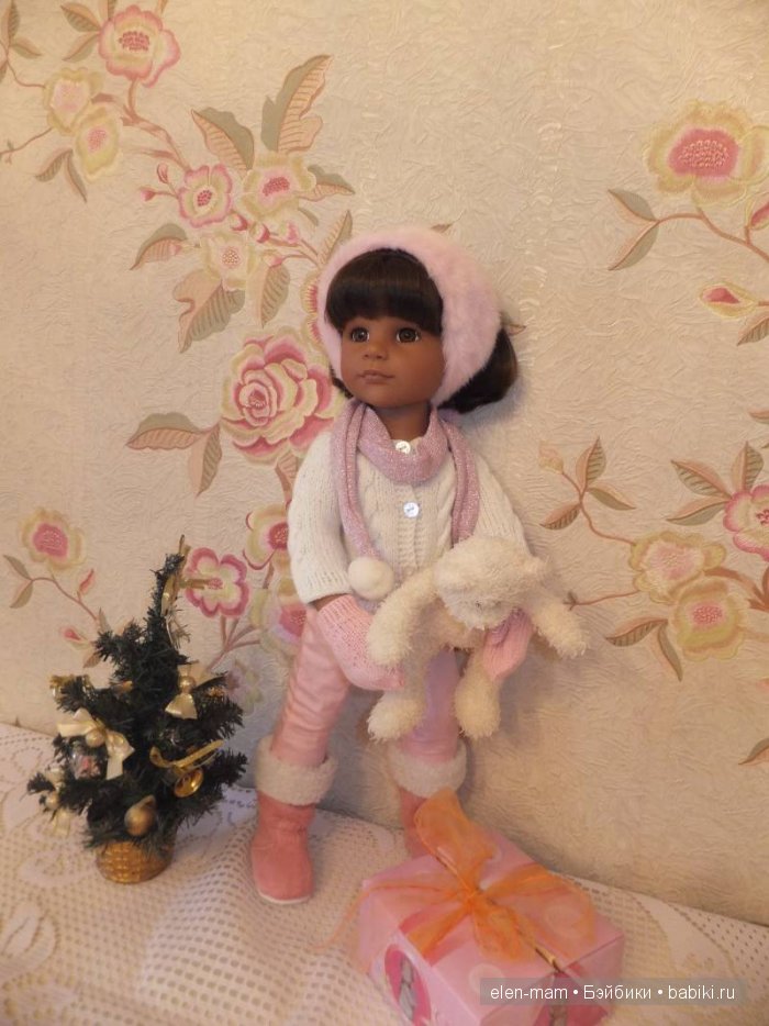 Оливка, белая кофточка 2