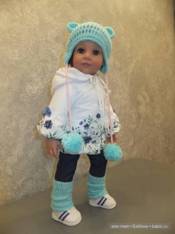 Настя, в шапочке