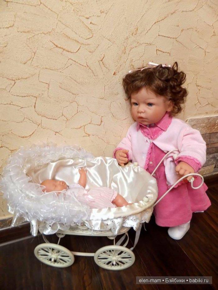 Розовая кофточка, коляска