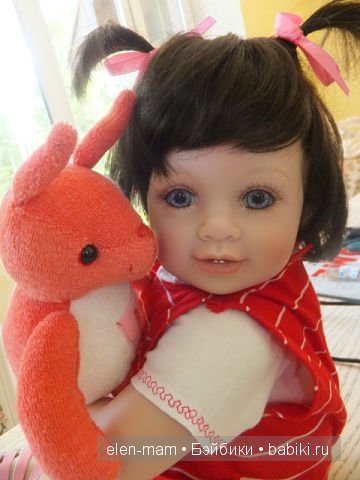 Аля с зайчиком