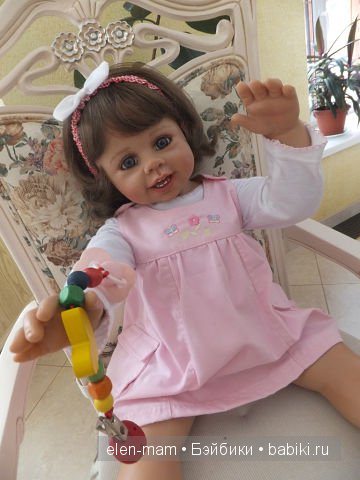 Мия приехала