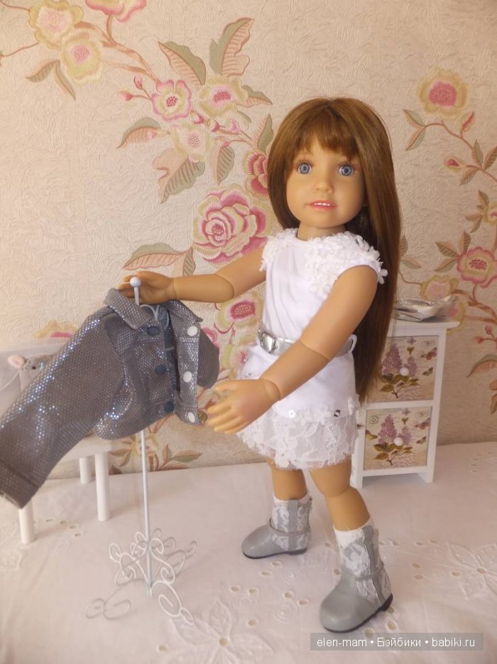 Эвита, вешалка, курточка 2