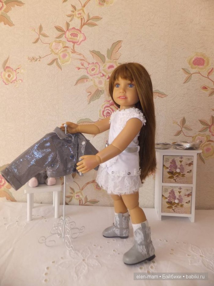 Эвита, вешалка, курточка