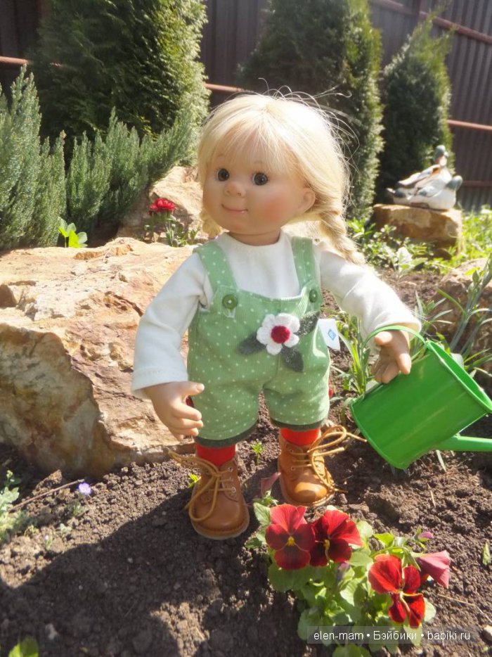 Маруськин май. Вихтелка от автора Rosemarie Anna Muller. Цветущий сад и знакомство с его жителями (фото 8)