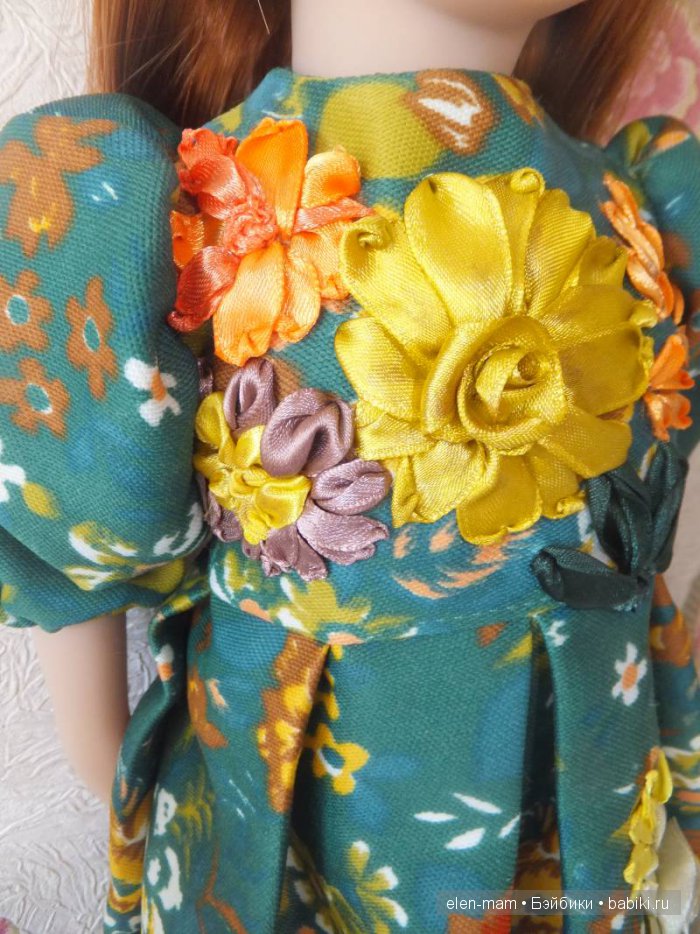 Вышивка на Осеннем платье 2