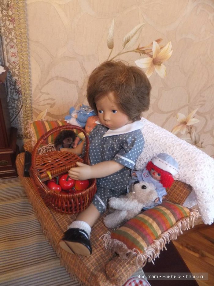 Эмиль с корзинкой