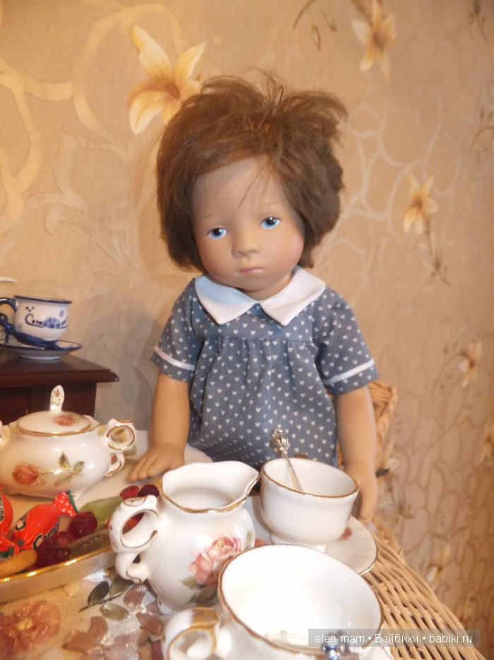 Эмиль успокоился