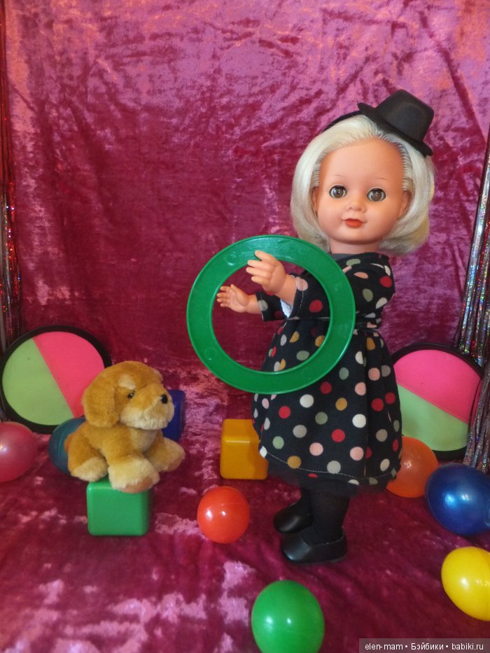 Эра - Восходящая Звезда Цирка и её очаровательные питомцы! Кукла ГДР