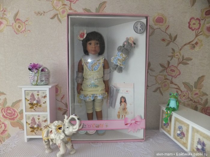 Кики в коробке