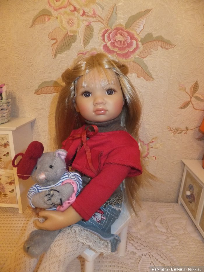 Луиза 9-го года, на стульчике, портрет