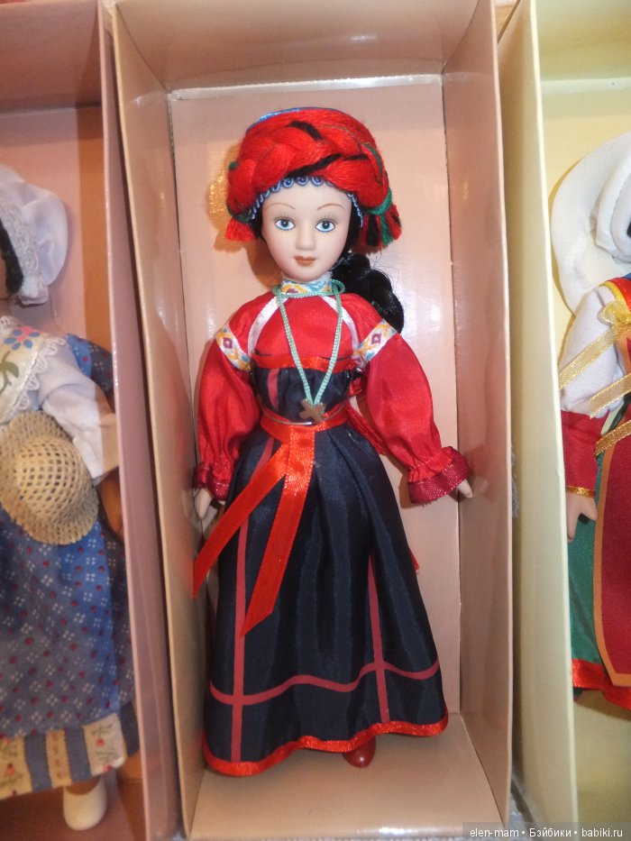 Чёрная юбка, тюрбан Чёрная юбка, тюрбан