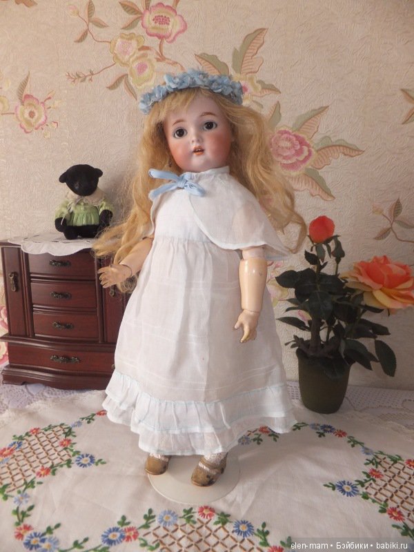 Варенька. Моя первая антикварная кукла