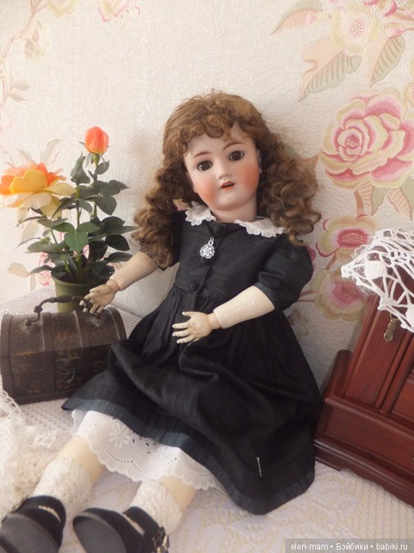 Чёрное платье