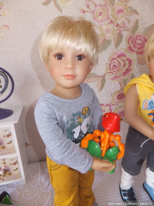 Блондины и блондинки, но без чёрных ботинок. Часть 1-я: Блондины. Куклы Kidz 'n' Cats (фото 7)