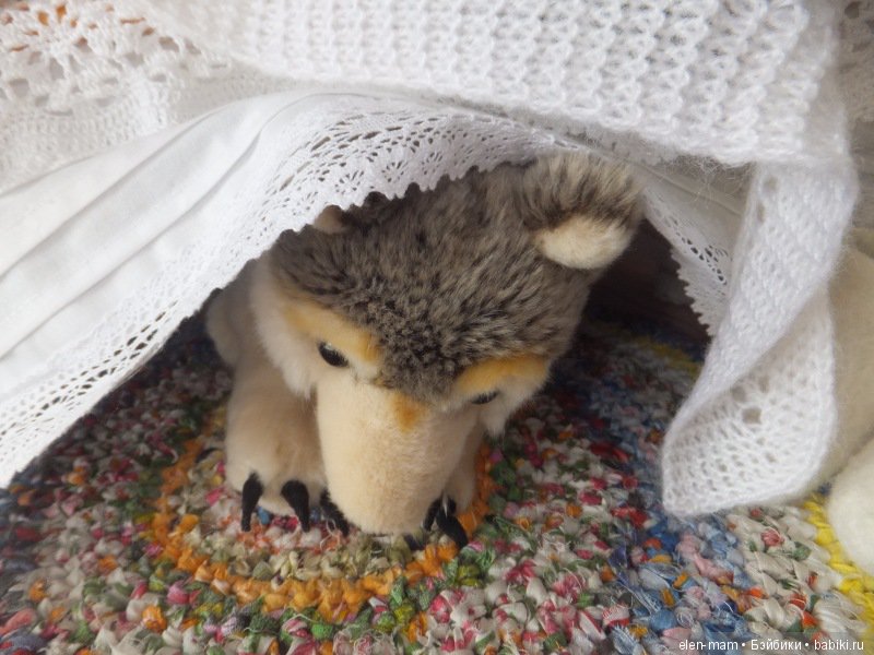 Спрятался!)