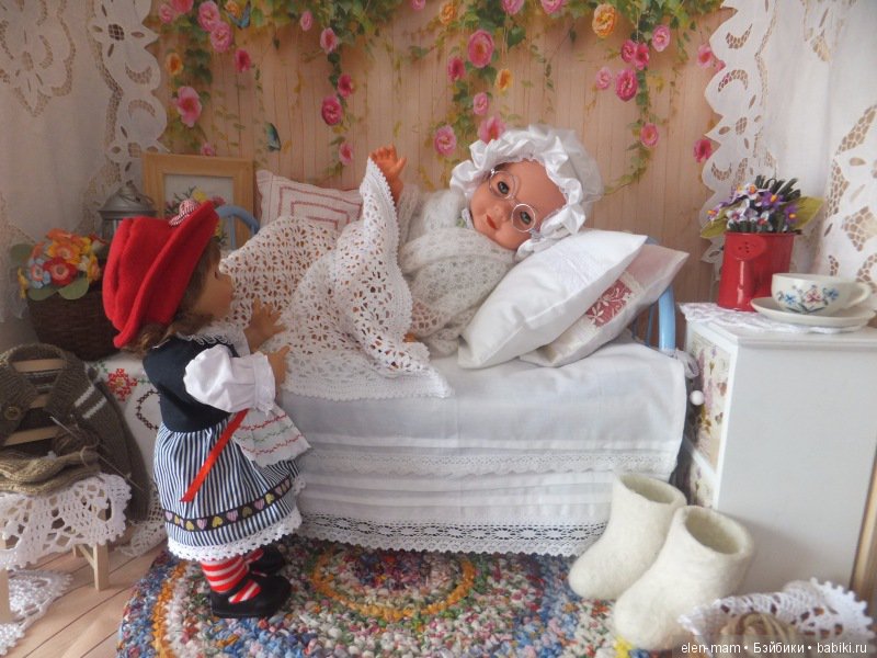 Бабушка в чепце