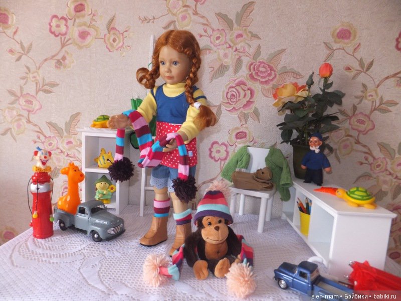 Обезьянка в шапке