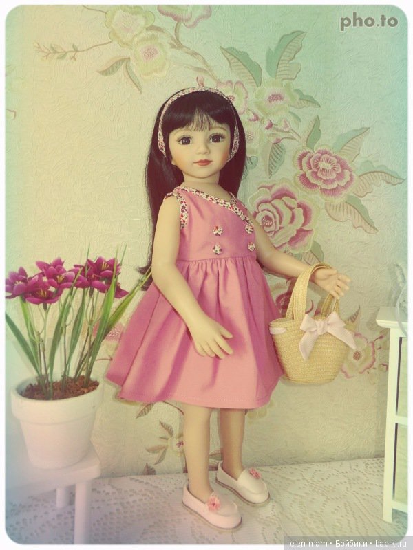 Открытка, Мару в розовом