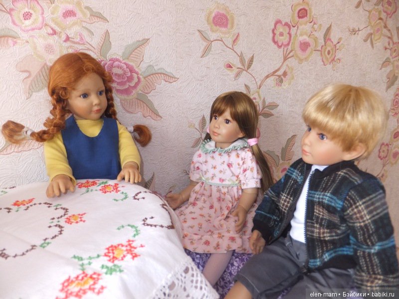 Ребята за столом