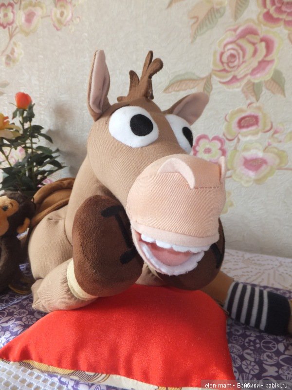 Лошадь отдыхает