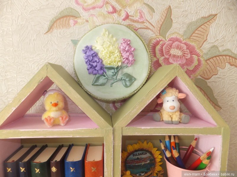 Верх стеллажей