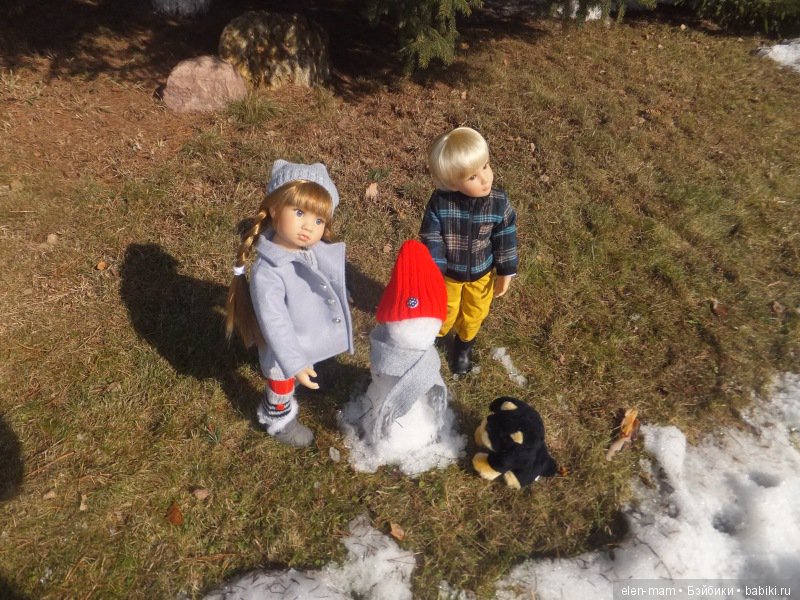 Ребята и снеговичок