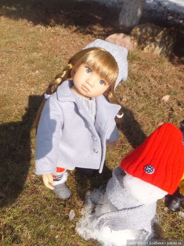 Оливия в шапке Серёжи