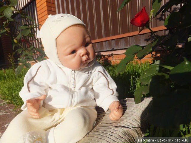 Маша и розы