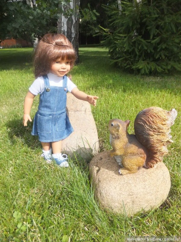 Динка и белочка