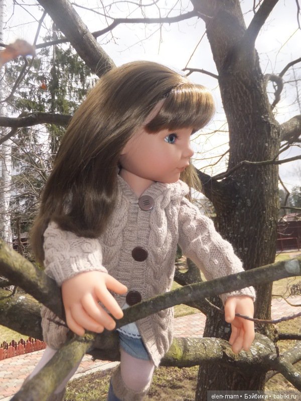 Настенька, на дереве 2