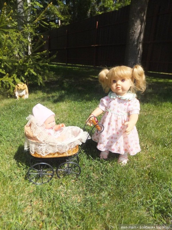 Лара-Весна с коляской
