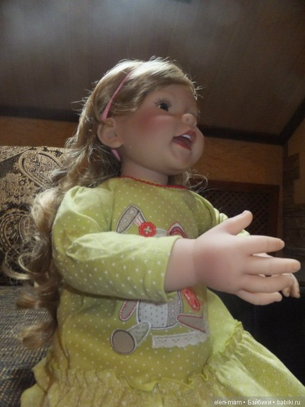 Иринка-балеринка смеётся