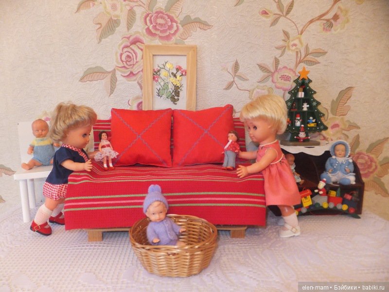 Юлька и сестрёнка