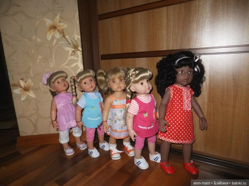 Готцики крадутся...