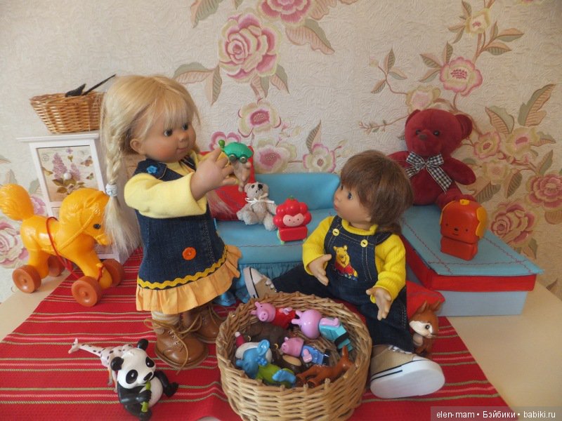 Вихтелята играют