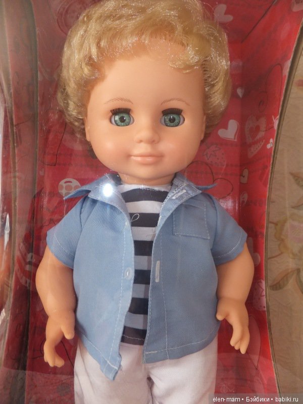 Мальчик, рубашка голубая