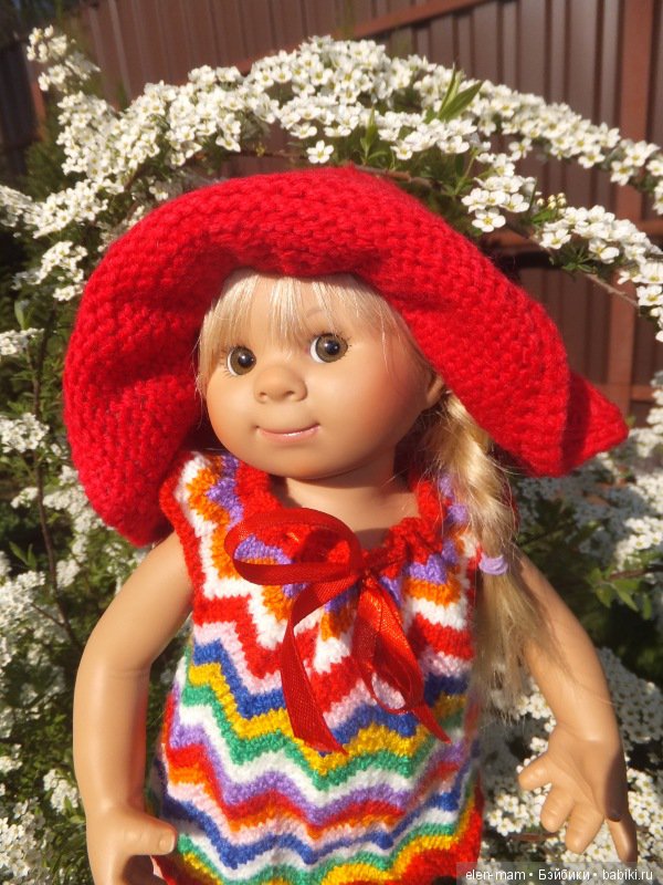 Белые цветочки, шляпка