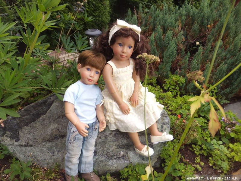 На камушке, 2