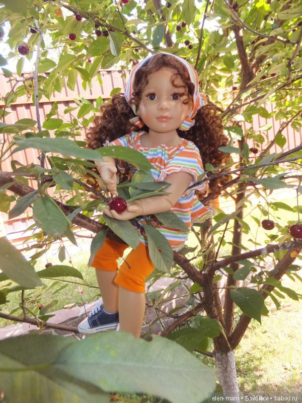 Элен на дереве 2