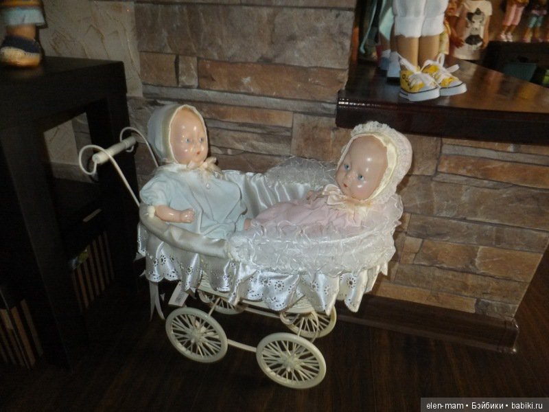 пупсы-близняшки