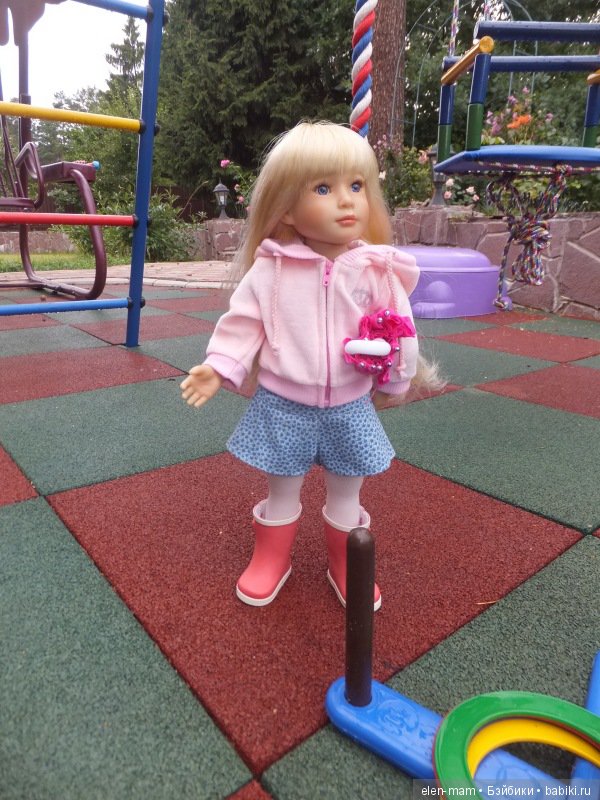 Дождливая погода нам не помеха. Куклы Kidz'n'Cats на прогулке (фото 2)