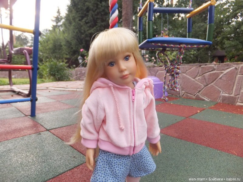 Дождливая погода нам не помеха. Куклы Kidz'n'Cats на прогулке (фото 3)