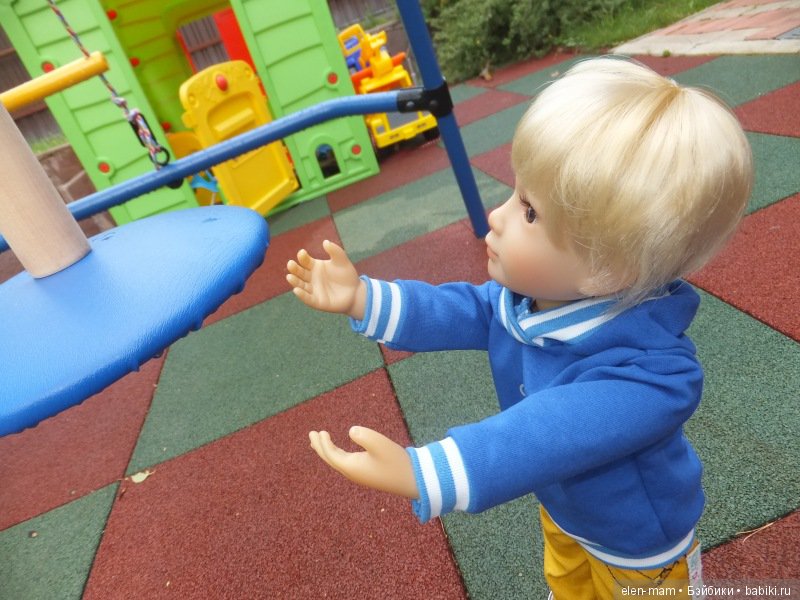 Дождливая погода нам не помеха. Куклы Kidz'n'Cats на прогулке (фото 4)